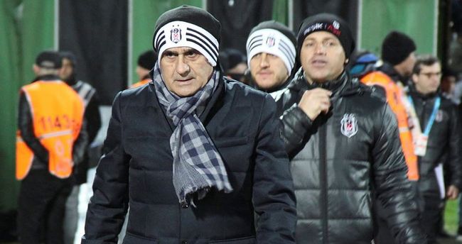 Beşiktaş'ın Fenerbahçe derbisi öncesi ilk 11'i belli oldu!